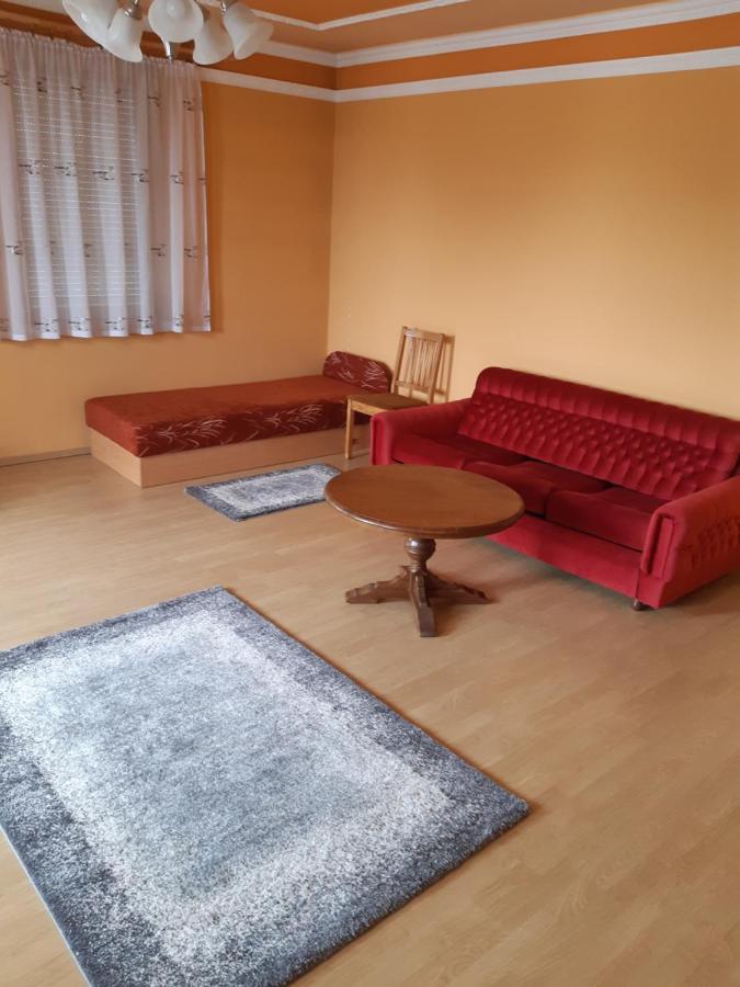 Gabor Pal 1 Apartman 1 Szoba Dunafoldvar Exteriér fotografie